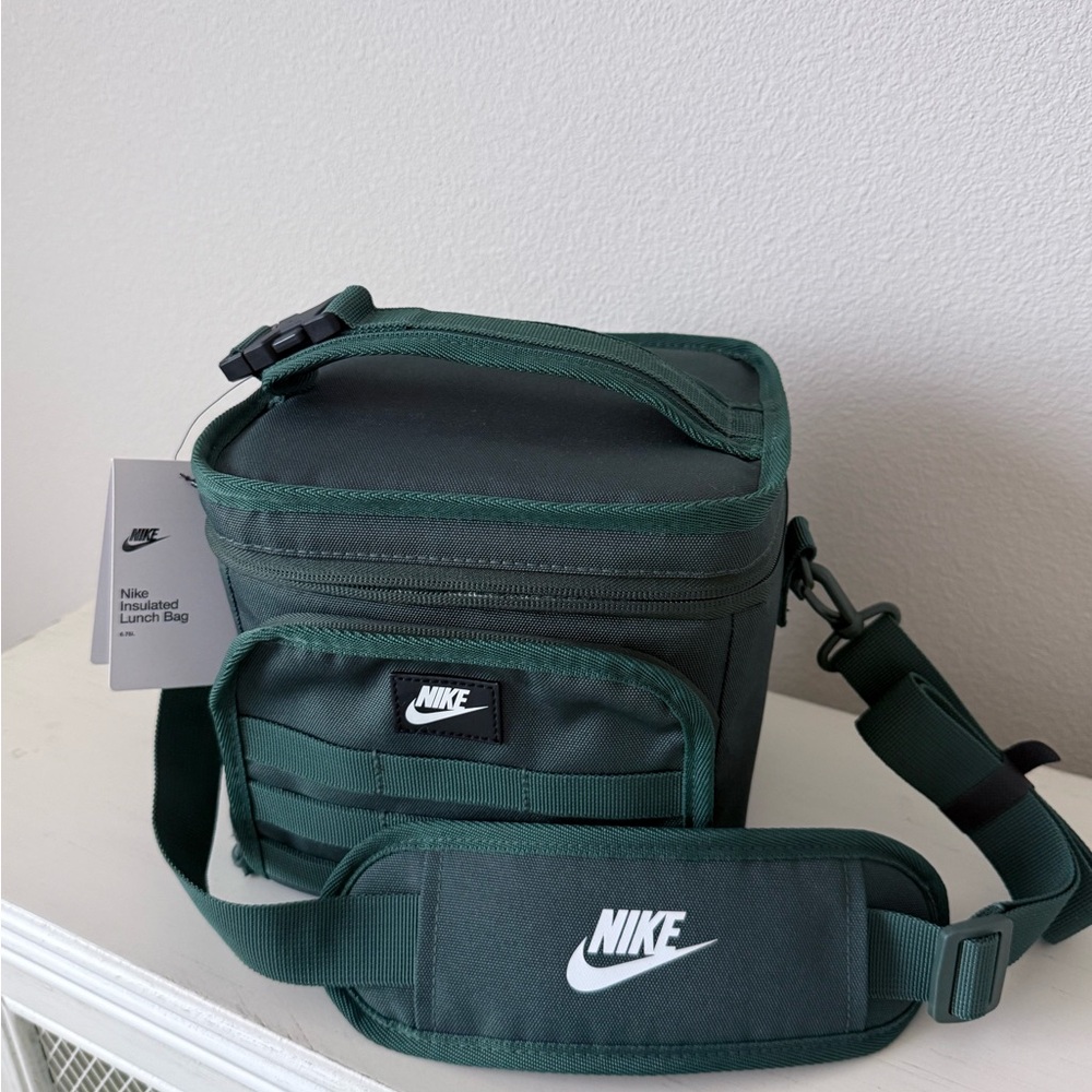 Nike Dark Green Insulated Toiletry/Lunch Bag with Shoulder Strap